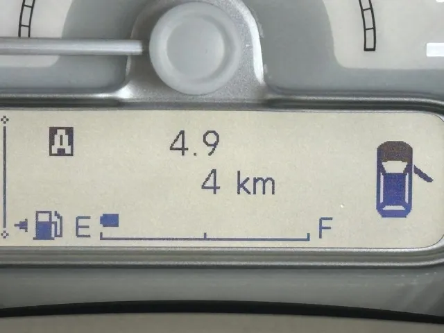 ラパン(スズキ)ハイブリッドL新車見本展示無 21