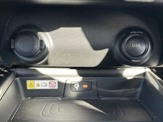 フロンクス(スズキ)ベースグレード新車見本展示無 18