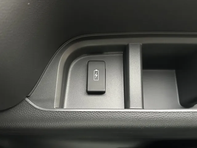 ステップワゴン(ホンダ)スパーダ 7人登録済未使用車 9