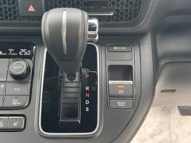 ステップワゴン(ホンダ)スパーダ 7人登録済未使用車 24