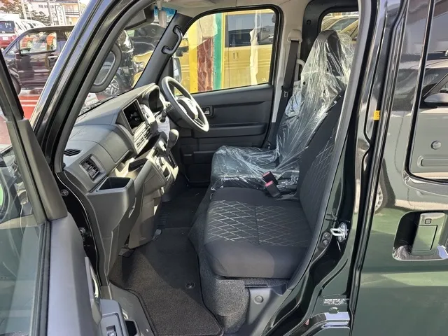 アトレー(ダイハツ)デッキバン AT 4WD届出済未使用車 3