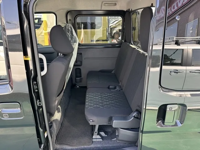 アトレー(ダイハツ)デッキバン AT 4WD届出済未使用車 4