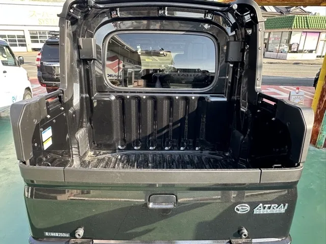 アトレー(ダイハツ)デッキバン AT 4WD届出済未使用車 8