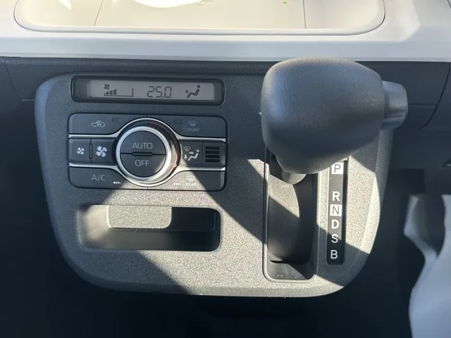 キャンバス(ダイハツ)ストライプスX ９インチDオーディオ届出済未使用車 13