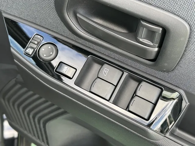 サクラ(ニッサン)X中古車 12