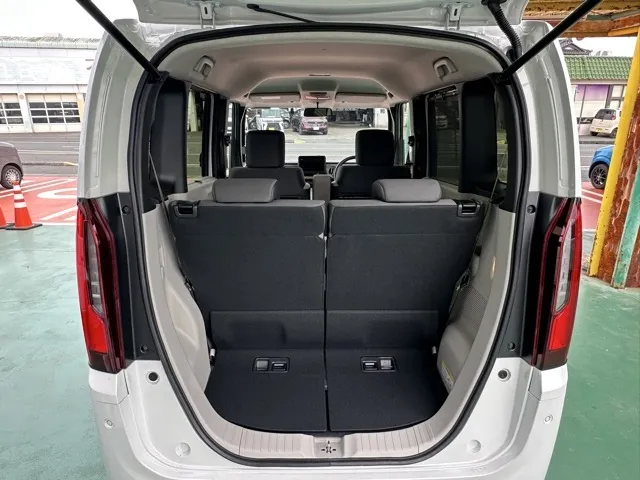 N-BOX(ホンダ)N-BOX コンフォートＰ届出済未使用車 10