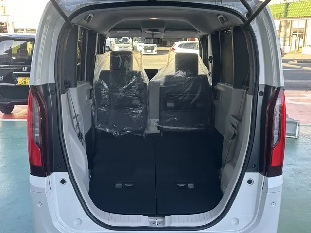N-BOX(ホンダ)N-BOX コンフォートＰ届出済未使用車 11