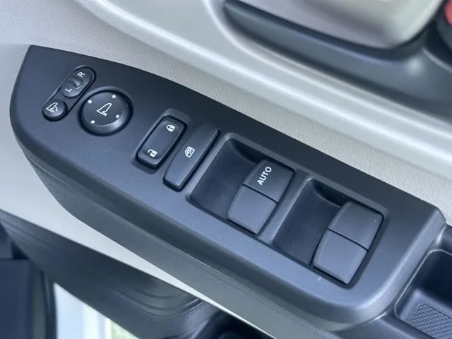 N-BOX(ホンダ)N-BOX コンフォートＰ届出済未使用車 14