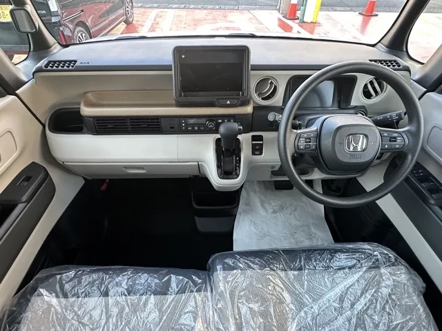 N-BOX(ホンダ)N-BOX コンフォートＰ届出済未使用車 5
