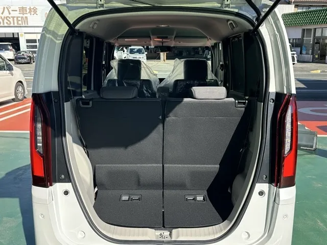 N-BOX(ホンダ)N-BOX コンフォートＰ届出済未使用車 10