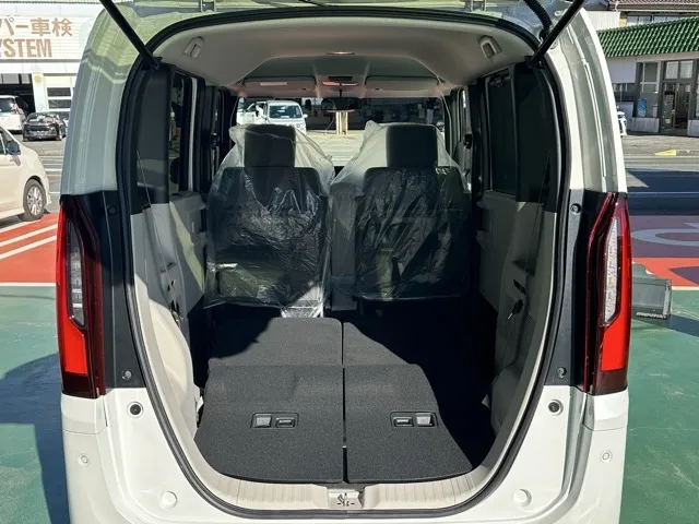 N-BOX(ホンダ)N-BOX コンフォートＰ届出済未使用車 11