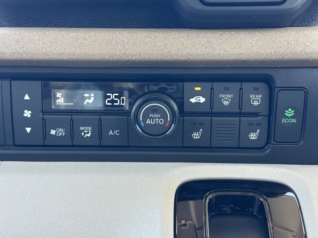 N-BOX(ホンダ)N-BOX コンフォートＰ届出済未使用車 22