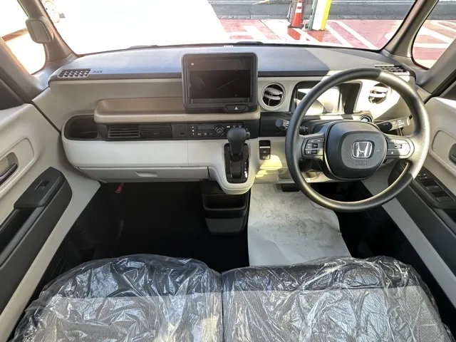 N-BOX(ホンダ)N-BOX コンフォートＰ届出済未使用車 5