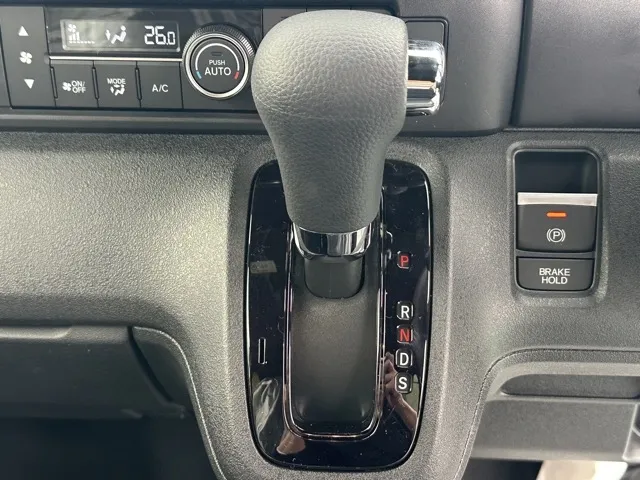 N-BOX(ホンダ)N-BOXカスタム届出済未使用車 23