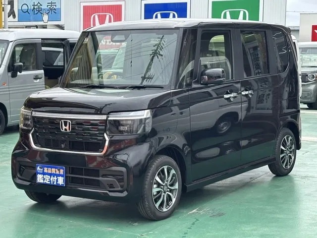 N-BOX(ホンダ)N-BOXカスタム届出済未使用車 1