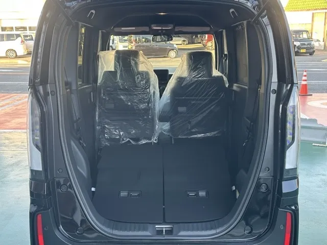 N-BOX(ホンダ)N-BOXカスタムターボ届出済未使用車 11