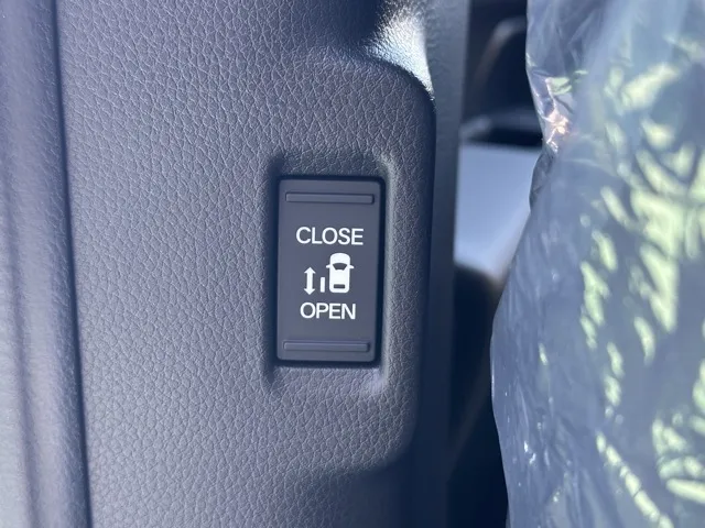 ステップワゴン(ホンダ)スパーダ 7人登録済未使用車 11