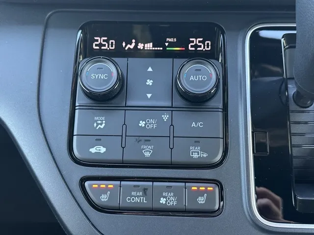 ステップワゴン(ホンダ)スパーダ 7人登録済未使用車 24