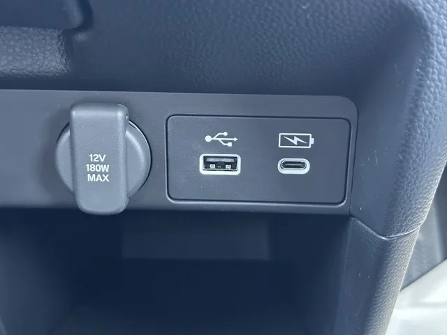 ステップワゴン(ホンダ)スパーダ 7人登録済未使用車 26