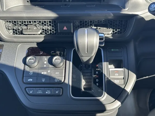 ステップワゴン(ホンダ)スパーダ 7人登録済未使用車 25