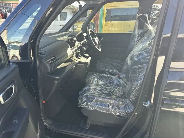 ステップワゴン(ホンダ)スパーダ 7人登録済未使用車 3
