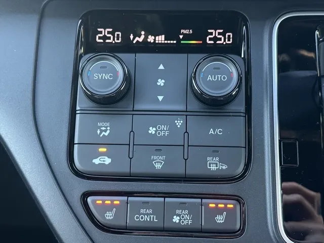 ステップワゴン(ホンダ)スパーダ 7人登録済未使用車 24