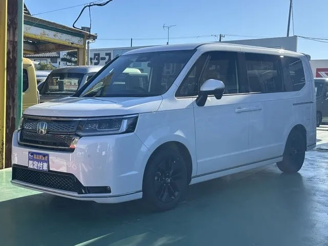 ステップワゴン(ホンダ)スパーダ 7人登録済未使用車 1
