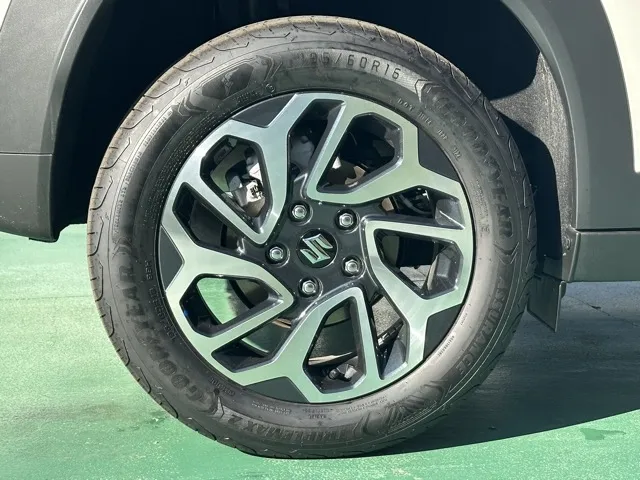 フロンクス(スズキ)ベースグレード登録済未使用車 11