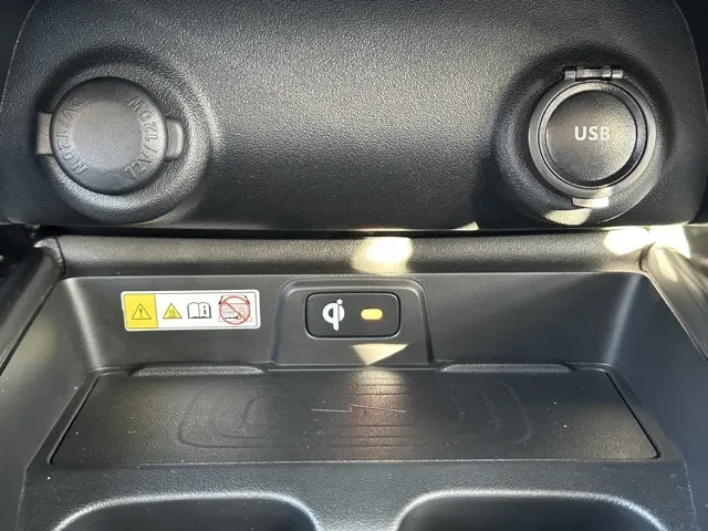 フロンクス(スズキ)ベースグレード登録済未使用車 21