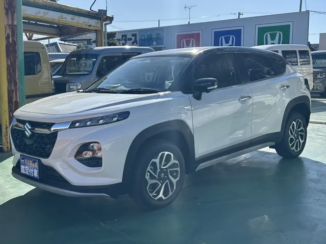 フロンクス(スズキ)ベースグレード登録済未使用車 1