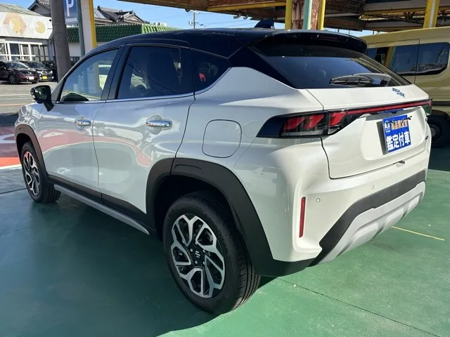 フロンクス(スズキ)ベースグレード登録済未使用車 2