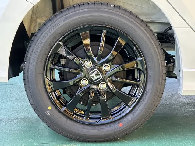 N-WGN(ホンダ)カスタム L ブラックスタイル届出済未使用車 11