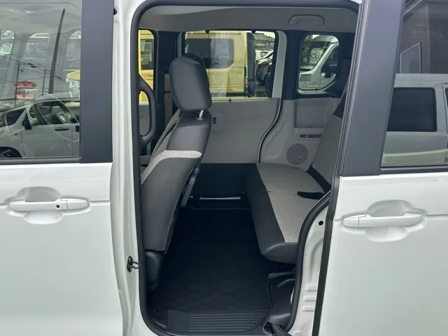 N-BOX(ホンダ)N-BOX コンフォートＰ中古車 4