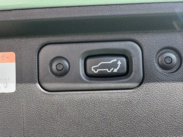 デリカD:5(三菱)Ｐ 7人 オートステップ付登録済未使用車 12