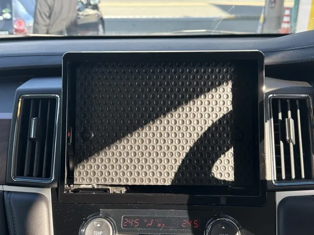 デリカD:5(三菱)Ｐ 7人 オートステップ付登録済未使用車 22