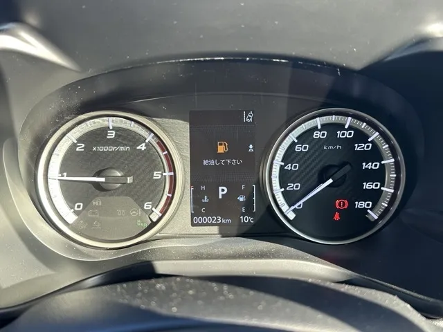 デリカD:5(三菱)Ｐ 7人 オートステップ付登録済未使用車 24
