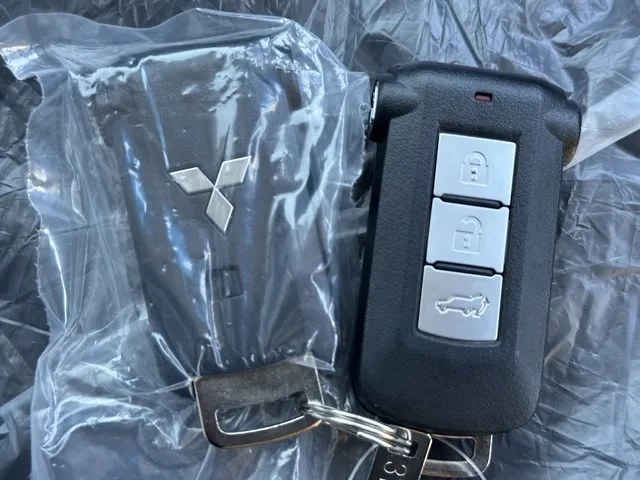 デリカD:5(三菱)Ｐ 7人 オートステップ付登録済未使用車 27