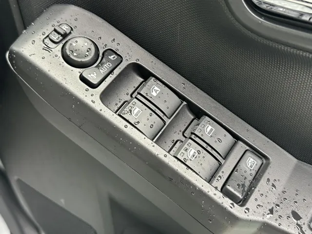 タフト(ダイハツ)G ダーククロムベンチャー届出済未使用車 13