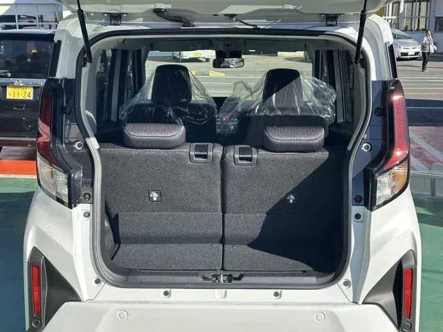 ムーヴ(ダイハツ)RS届出済未使用車 8