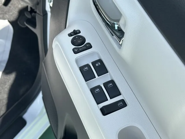 キャンバス(ダイハツ)ストライプスG ９インチDオーディオ届出済未使用車 11