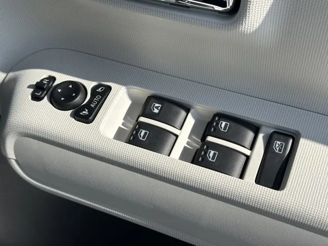 キャンバス(ダイハツ)ストライプスG パノラマUGP ９インチDオーディオ届出済未使用車 15