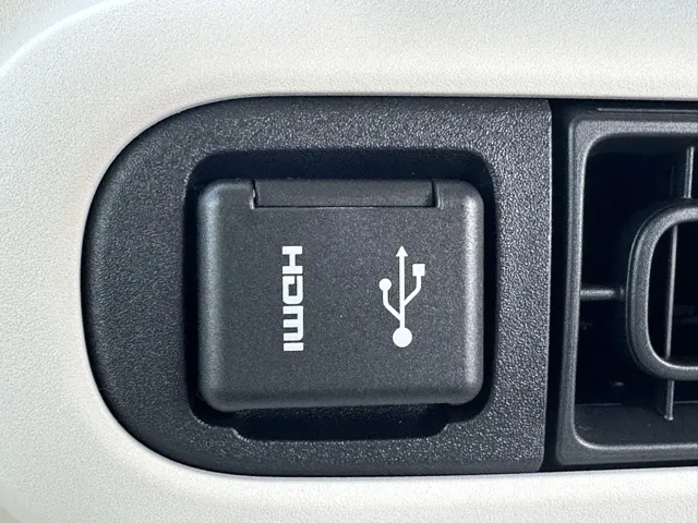 キャンバス(ダイハツ)ストライプスG パノラマUGP ９インチDオーディオ届出済未使用車 23