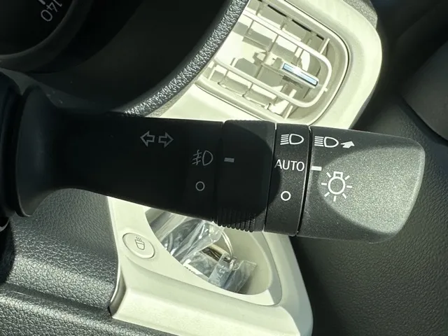 キャンバス(ダイハツ)ストライプスG パノラマUGP ９インチDオーディオ届出済未使用車 24