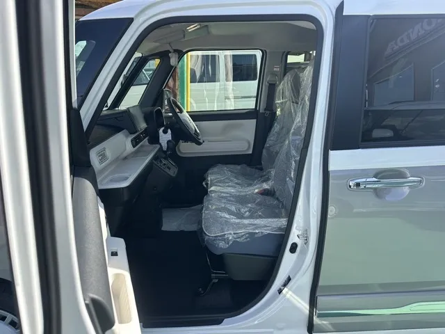 キャンバス(ダイハツ)ストライプスG パノラマUGP ９インチDオーディオ届出済未使用車 3