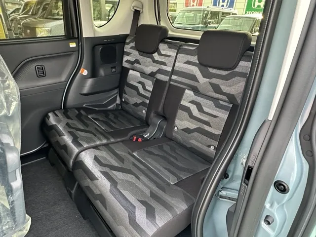 タント(ダイハツ)ファンクロス届出済未使用車 4