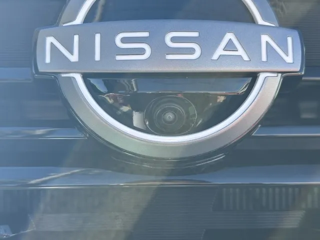 セレナ(ニッサン)eパワーX アラウンドビューモニター 左PSD登録済未使用車 17