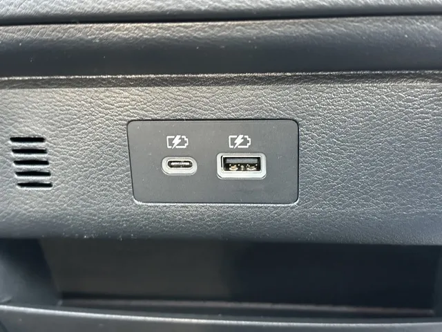 セレナ(ニッサン)eパワーX アラウンドビューモニター 左PSD登録済未使用車 25