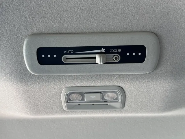 セレナ(ニッサン)eパワーX アラウンドビューモニター 左PSD登録済未使用車 7