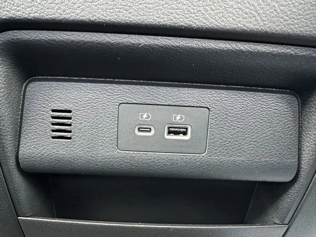 セレナ(ニッサン)eパワーX アラウンドビューモニター 左PSD登録済未使用車 19