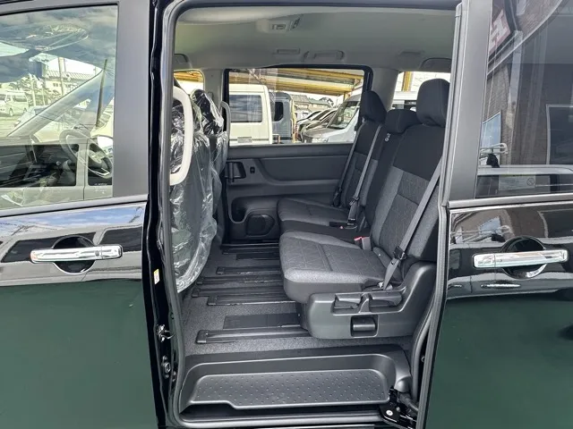 セレナ(ニッサン)eパワーX アラウンドビューモニター 左PSD登録済未使用車 4